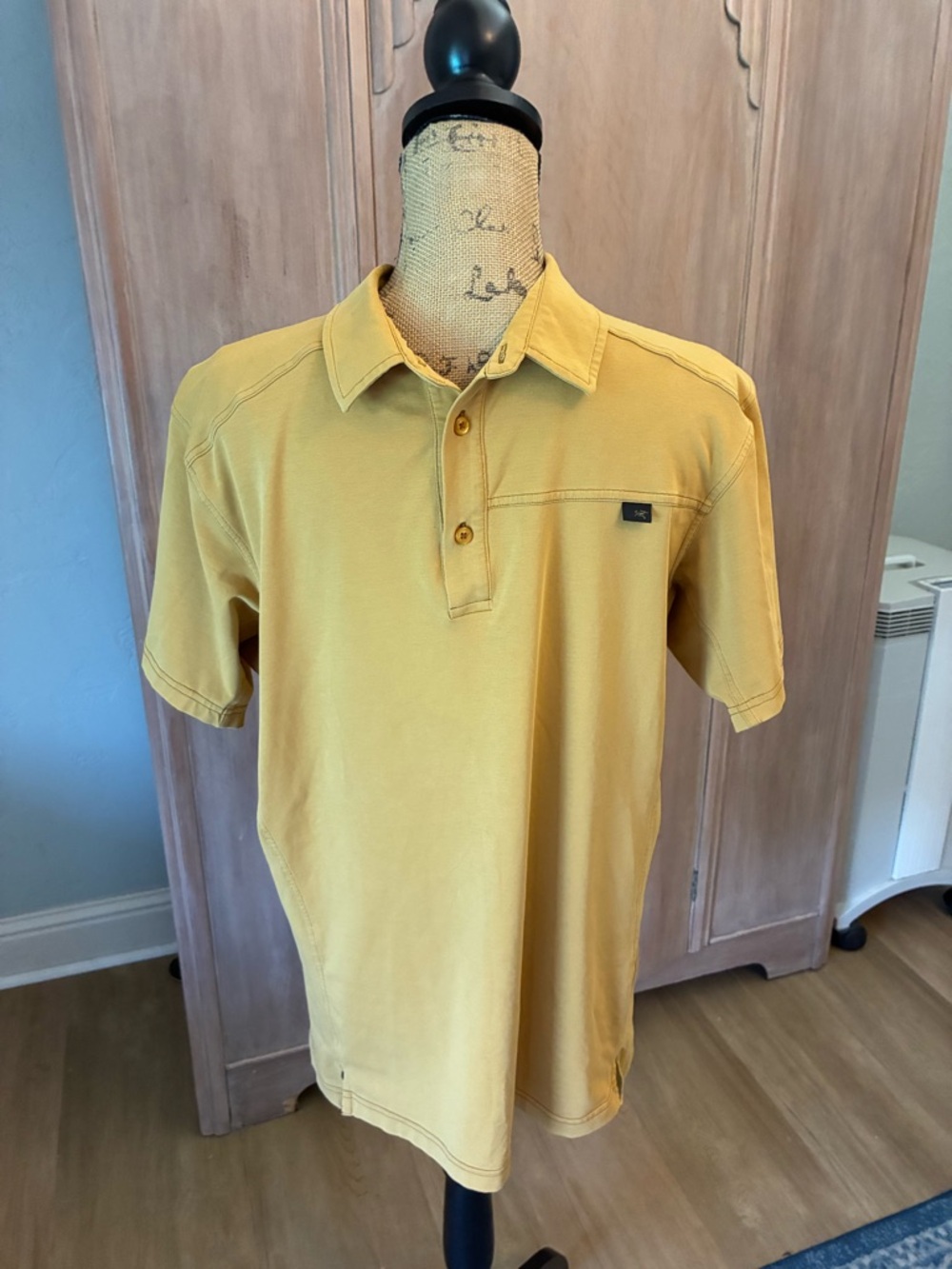 Arcteryx Mens Polo Shirt Captive Hiking Cotton Stretch Gorpcore Yellow Size L